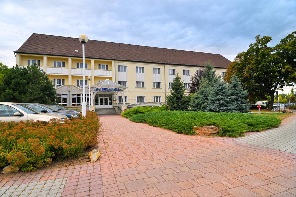 Hotel Borsodchem Kazincbarcika Exterior foto